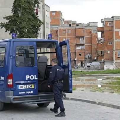 Assaltante em Lisboa usa martelo para roubar mil euros e telemóveis