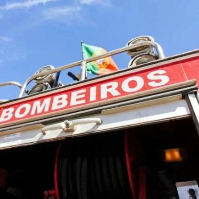 Litoral alentejano: resgate de três pessoas e danos a cemitério pelo mau tempo