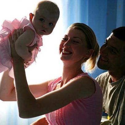 Mais de 42 mil assinaturas reacendem debate sobre licença parental no Parlamento