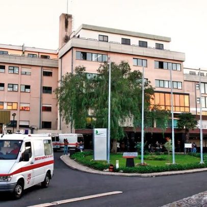 PSP dispara para fugir ao cerco junto ao Hospital de São Francisco Xavier