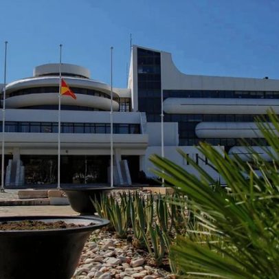 Dois dirigentes da Câmara de Albufeira suspensos por ameaças e assédio moral
