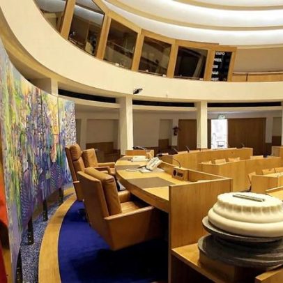 Parlamento dos Açores propõe diferenciação positiva nas verbas para autarquias