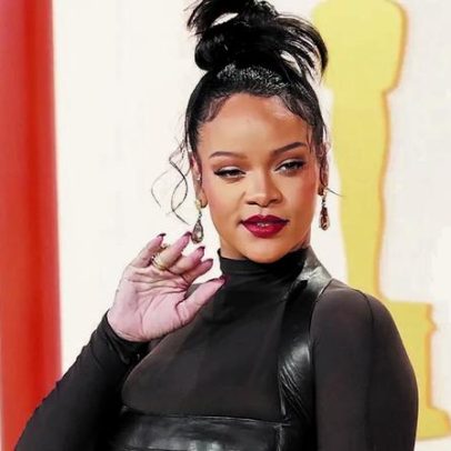 Rihanna reage após porta bater no rosto em hotel