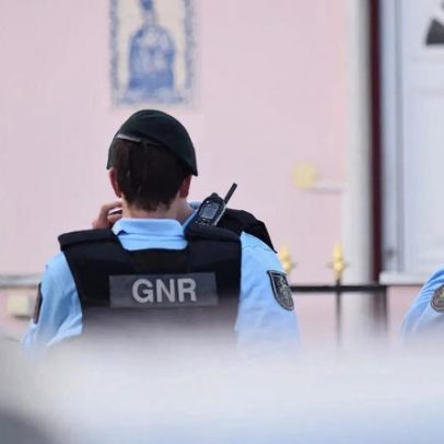 Homem e mulher detidos no Algarve com 23 quilos de haxixe; prisão preventiva