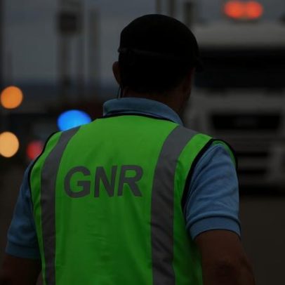 Despiste de camião na A32 em Vila Nova de Gaia deixa um ferido