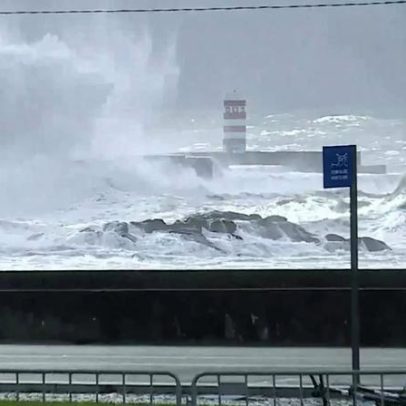 Avenida D. Carlos I no Porto cortada às 19h00 por agitação marítima
