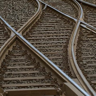 Circulação ferroviária condicionada em várias linhas às 15h00