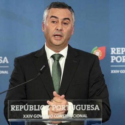 Sindicatos mostram sérias reservas à revisão curricular anunciada