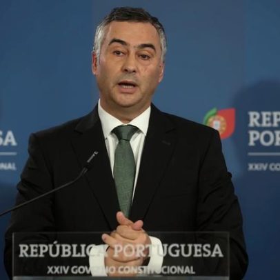 Ministério da Educação pagou 25,9 milhões em horas extraordinárias em dezembro