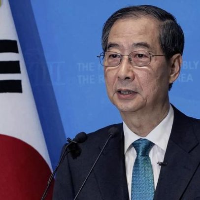 Ex-primeiro-ministro sul-coreano condenado a 23 anos de prisão por lei marcial