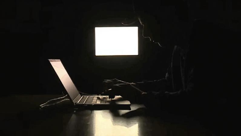 Médico psiquiatra condenado por crime agravado de pornografia infantil