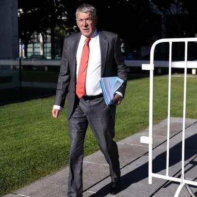 Advogada oficiosa ainda não falou com Sócrates