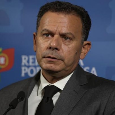 Primeiro-ministro afirma que há perceção de caos no SNS, mas não é a realidade