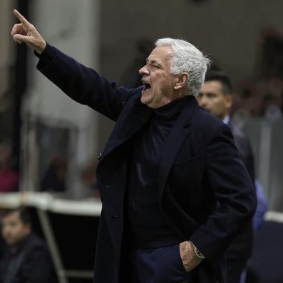 Real Madrid analisa Mourinho como possível treinador
