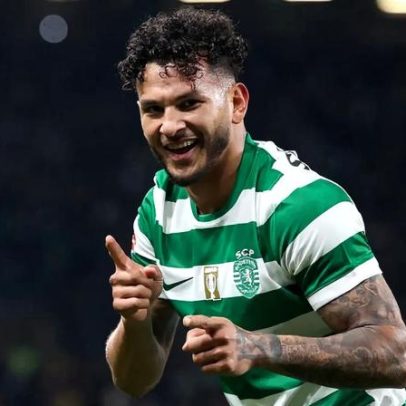 Suárez parte porta de vidro com o pé após empate do Sporting
