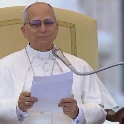 Papa alerta para persuasão oculta e falta de transparência na IA