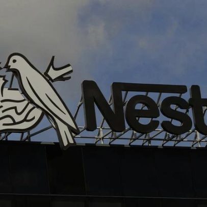 Nestlé retira alguns lotes de fórmula infantil após detecção de toxina