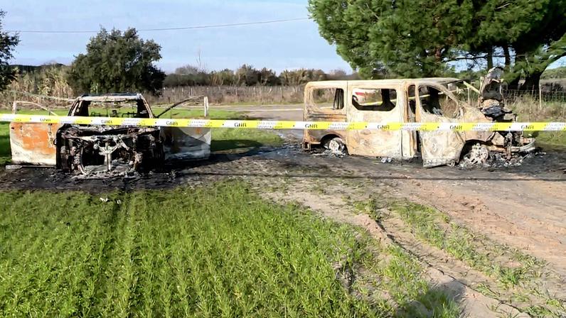 Viaturas carbonizadas