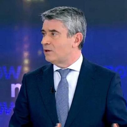 Carneiro acusa Montenegro de incapacidade perante mortes por socorro do INEM