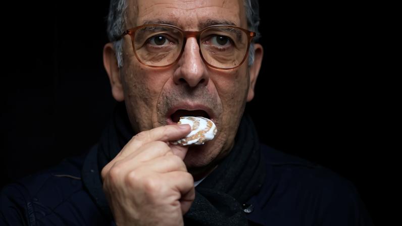 Seguro a comer uma cavaca