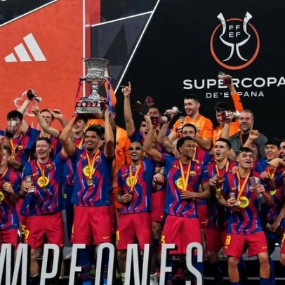 Barcelona vence Real Madrid e conquista 16.ª Supertaça com bis de Raphinha
