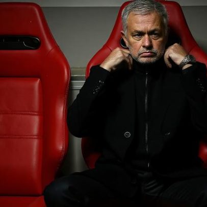 Mourinho já contava com reforços para o clássico