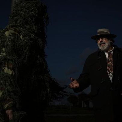 Manuel João Vieira vê tudo ao contrário na floresta e na paisagem