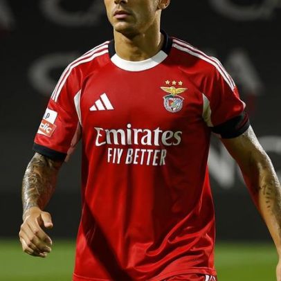 Enzo Barrenechea tenta justificar publicação sobre FC Porto com cinco palavras