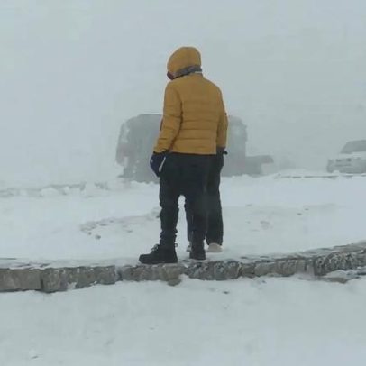 Norte e Centro sob aviso vermelho com previsão de neve