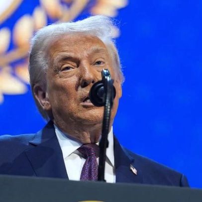 Trump garante enorme frota a caminho do Irão por precaução