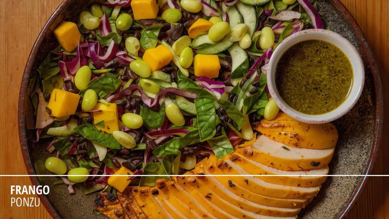 Frango Ponzu: refeição equilibrada com informação nutricional detalhada