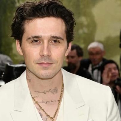 Ex-treinador de Brooklyn Beckham afirma que os pais eram controladores