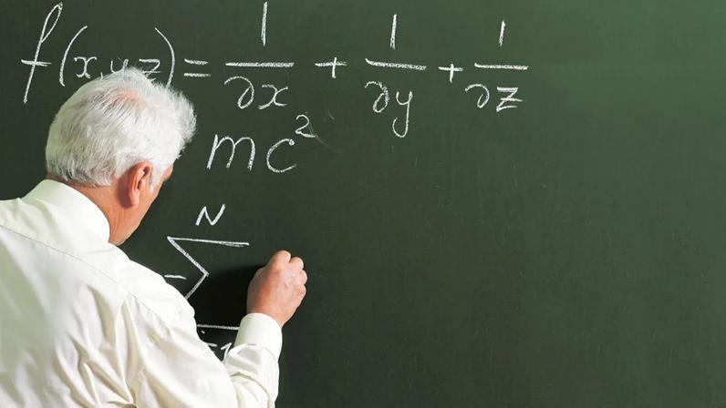 Maioria dos professores colocados no concurso extraordinário já estava a dar aulas