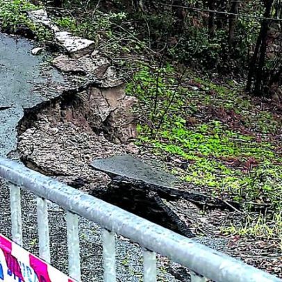 Estrada que ruiu em Ponte de Lima deixa três famílias sem casa