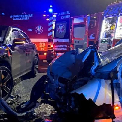 Dois feridos após colisão em Famalicão