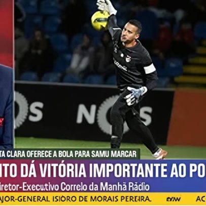 Gabriel Batista falha diante do FC Porto sob análise de Pedro Sousa