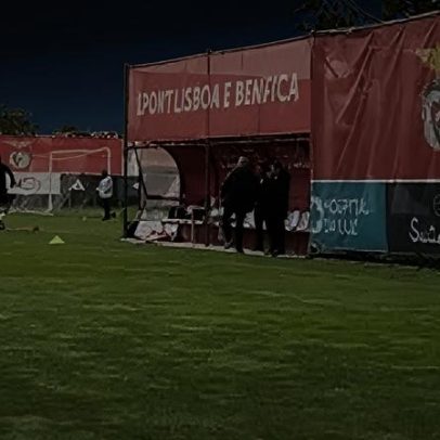 Mourinho chegou minutos depois do treino começar; conhece o motivo do atraso