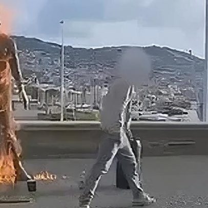 PSP interceta homem que ateou fogo à estátua de Ronaldo e o leva à psiquiatria