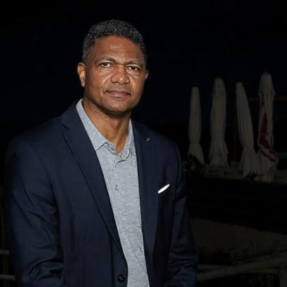 Aloísio antecipa exigência máxima e erro zero no clássico