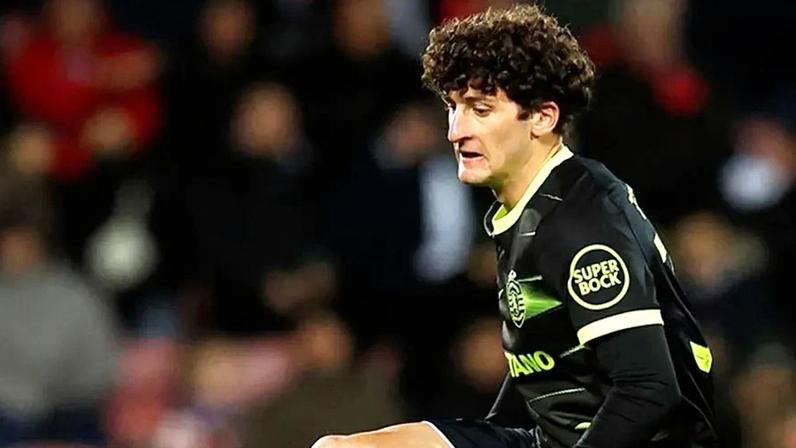 Tanlongo sem espaço no Sporting