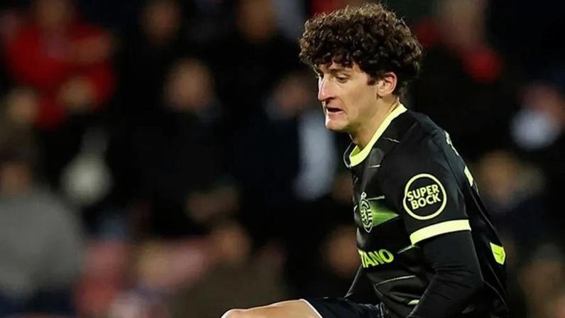 Tanlongo sem espaço no Sporting