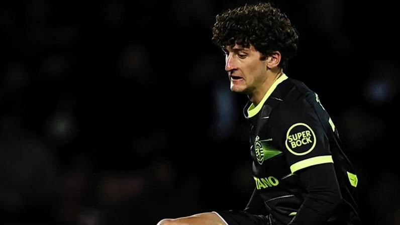 Tanlongo sem espaço no Sporting