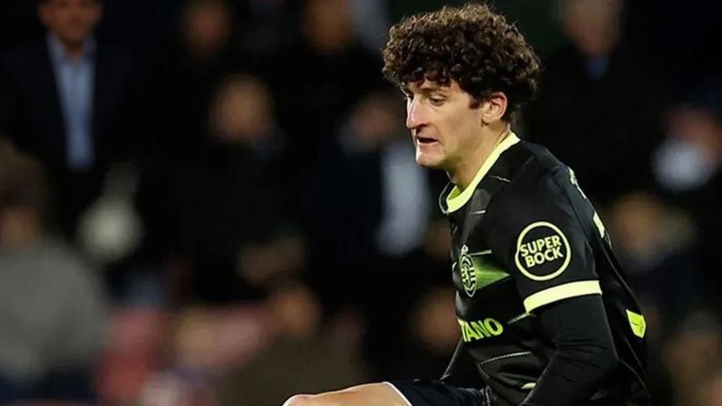 Tanlongo sem espaço no Sporting