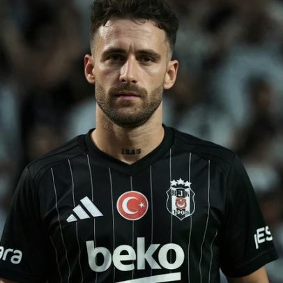 Vice-presidente do Besiktas afirma que Rafa pode jogar se quiser
