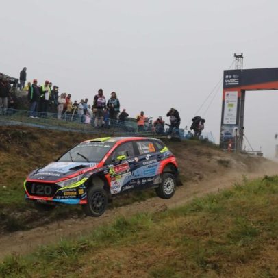 Rali de Portugal 2026 arranca mais cedo e tem menos troços