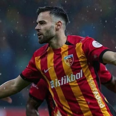 Miguel Cardoso, ídolo turco com 150 jogos e cântico dedicado