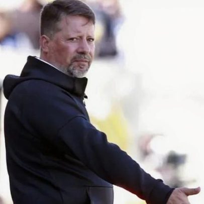 Paulo Sérgio deixa o comando técnico do Al Akhdoud
