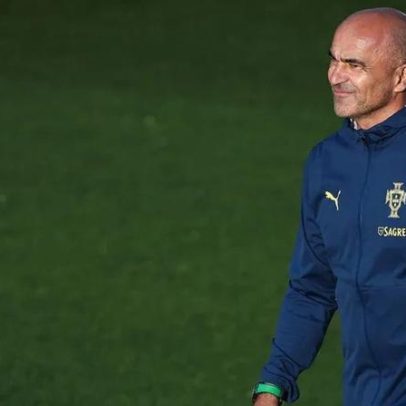 Martínez afirma porta aberta da seleção e pede terceiro ponta de lança