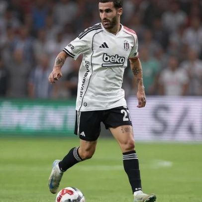 Rafa Silva integra convocados do Besiktas para estágio em Antalya