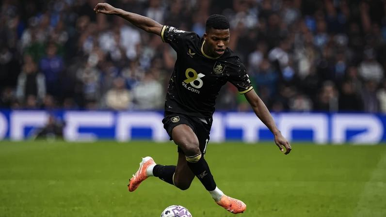 Florentino Luís transferiu-se esta época para o Burnley